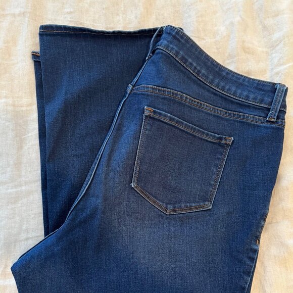 Old Navy Kicker Boot Cut Jeans Women's 20 High Rise Secret-Slim Pockets - Picture 1 of 4